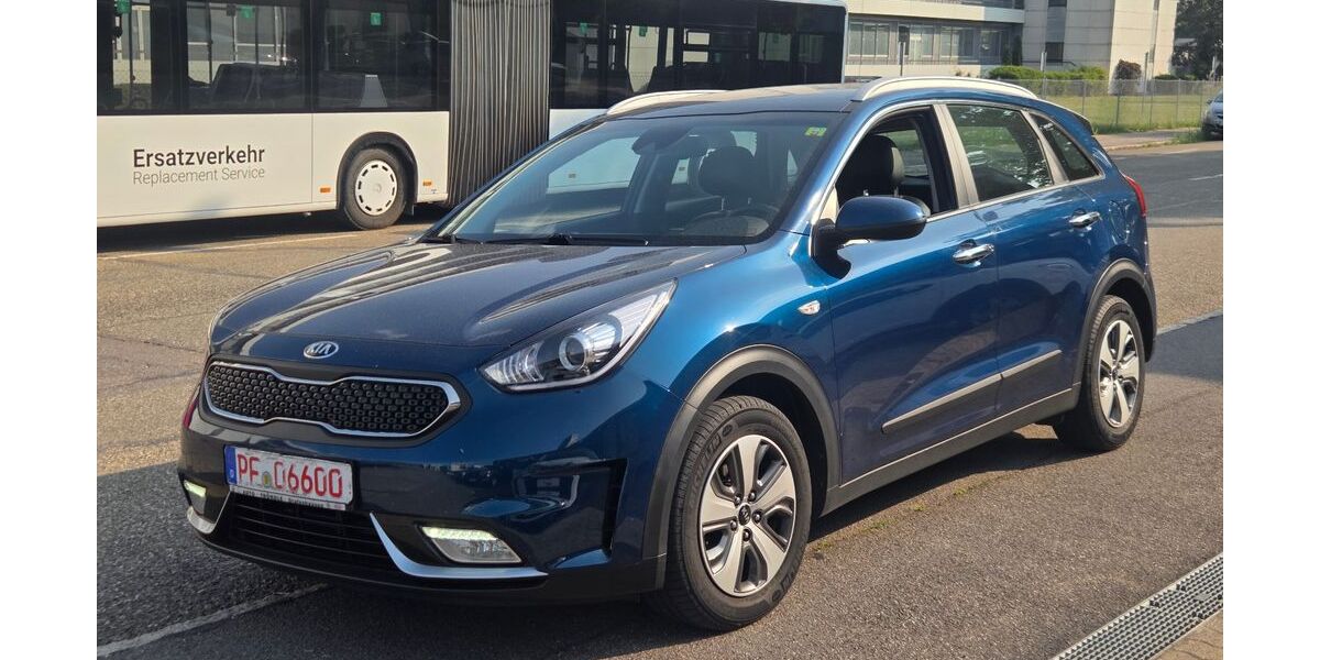 Kia Niro 96.479 km 14.489 &euro; Pforzheim 75179