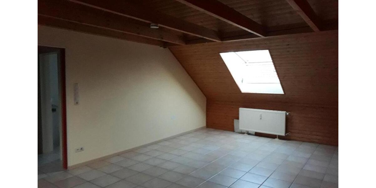 Dachgeschoßwohnung Karlsruhe Südstadt - 2 Zimmer, 65 m&sup2;, 840&euro; | Angebot:26024480