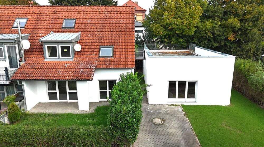 Tolle Kombination: Doppelhaushälfte plus Gästehaus * in Landau 8 zimmer