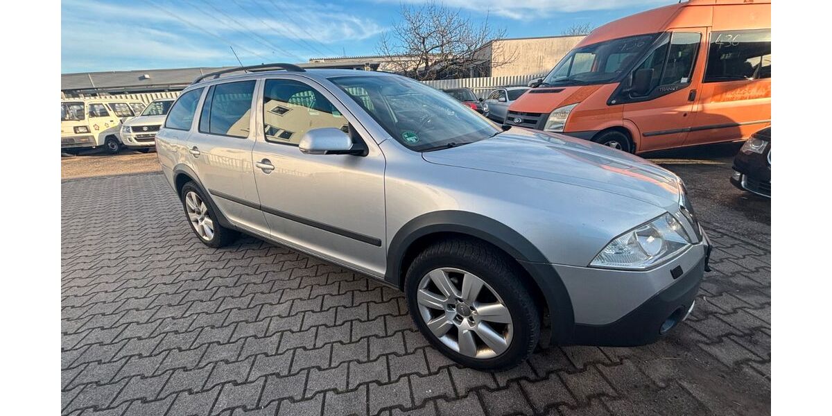 Skoda Octavia 322.000 km 1.650 &euro; Karlsruhe 76189