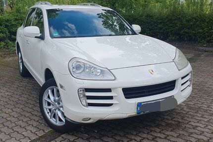 Porsche Cayenne 345.000 km 7.490 &euro; Neumalsch 76316