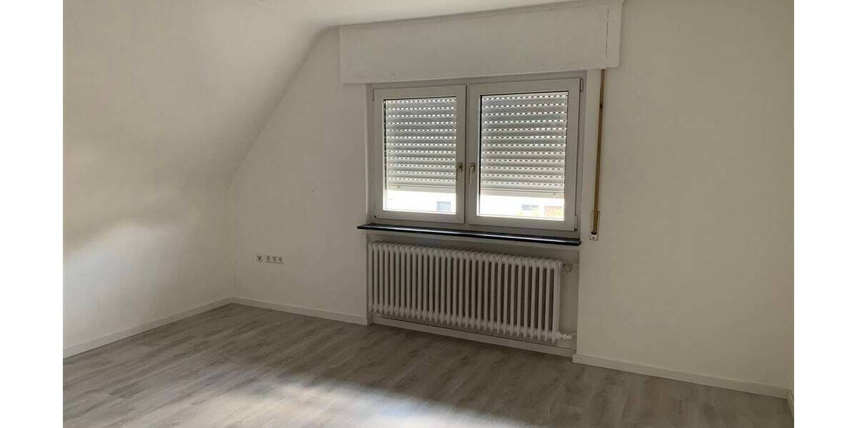 Mehrfamilienhaus, Wohnhaus Bietigheim - 6 Zimmer, 146 m&sup2;, 430.000&euro; | Angebot:26596519
