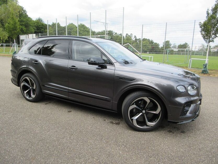 Bentley Bentayga 19.900 km 235.000 € Niefern-Öschelbronn 75223