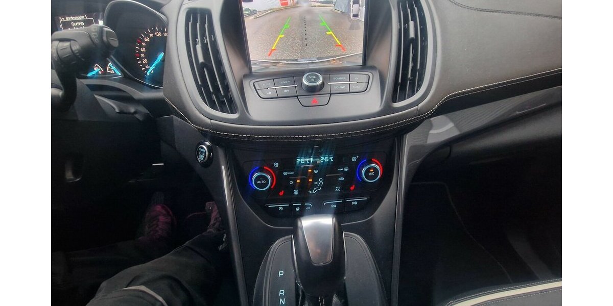 Ford Kuga 1.5 Klimaautomatik NAVI BI-XENON 70.000 km 18.998 &euro; Landau 76829