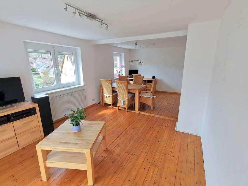 Haus zum Kaufen in Kämpfelbach 348.000 € 102 m²