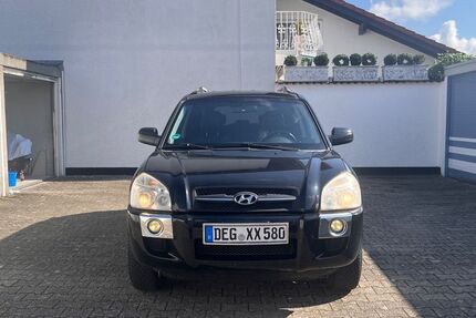 Hyundai TUCSON 110.000 km 2.750 € Linkenheim-Hochstetten 76351
