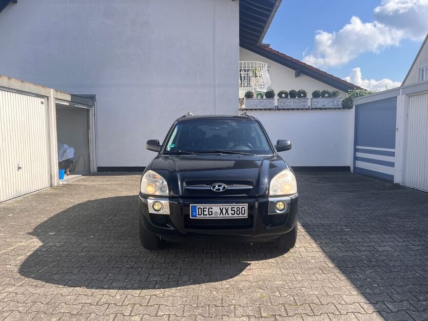 Hyundai TUCSON 110.000 km 2.750 € Linkenheim-Hochstetten 76351