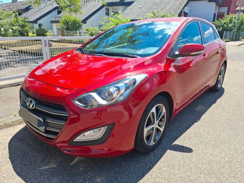 i30