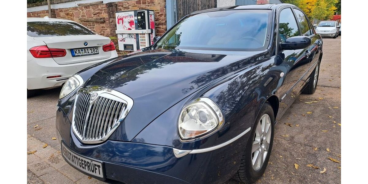 Lancia Thesis 129.000 km 4.699 &euro; Karlsruhe 76131