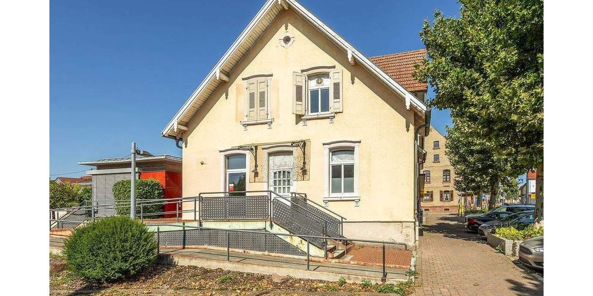 Attraktive Liegenschaft auf weitläufigem Grundstück zimmer