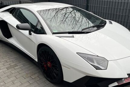 Lamborghini Aventador 9.000 km 550.000 € Stutensee (Karlsruhe) 76297