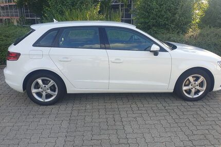 Audi A3 75.648 km 12.590 € Karlsruhe 76227