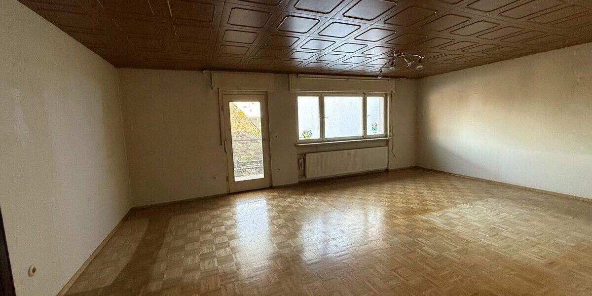 Mehrfamilienhaus, Wohnhaus Graben-Neudorf Neudorf - 7 Zimmer, 224 m&sup2;, 490.000&euro; | Angebot:25736356