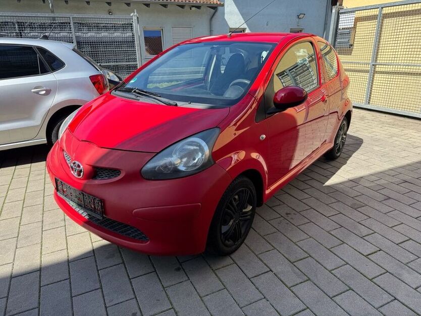 Aygo (X)