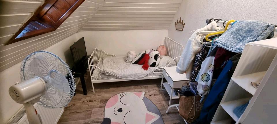 Gemütliche 3 Zimmer Wohnung im DG 3 zimmer