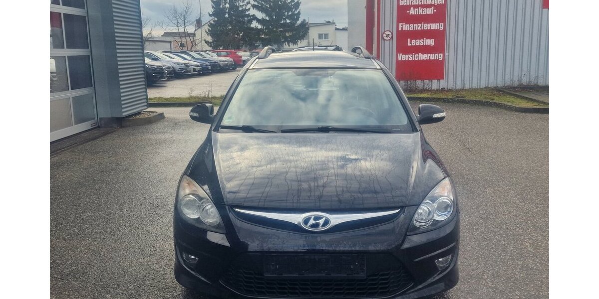 Hyundai i30 Classic Klima 208.000 km 3.998 &euro; Landau 76829