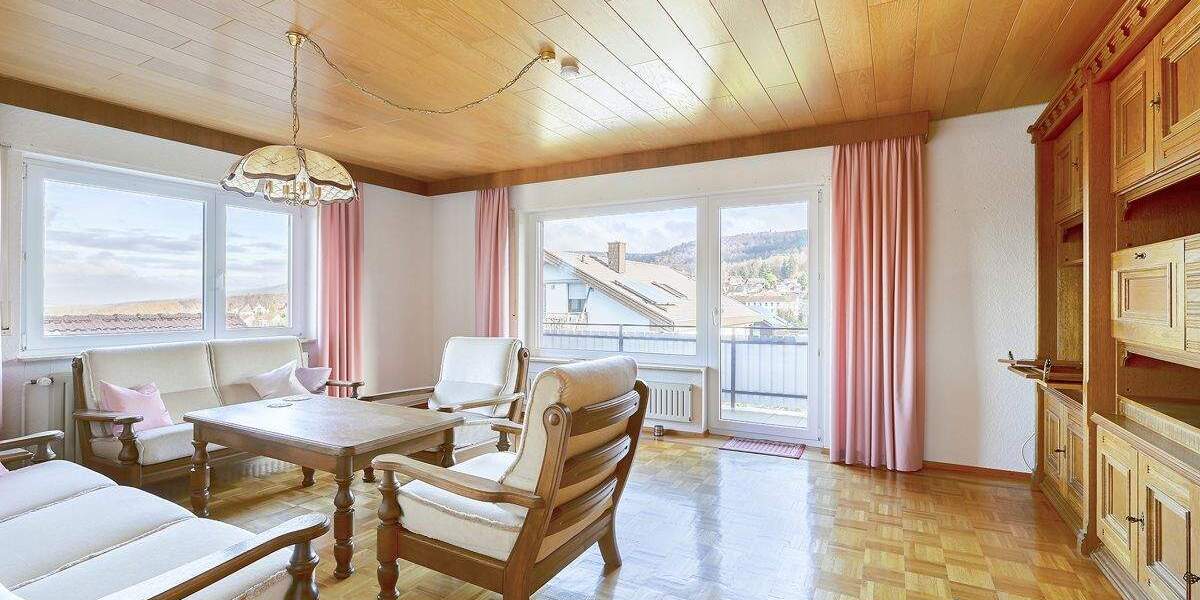 Ein Zuhause mit Zukunft: Großzügiges Zweifamilienhaus mit Charme, Scheune und viel Raum zum Leben 9 zimmer