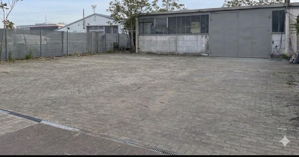 Garagen / Stellplätze Karlsruhe Mühlburg - 1.300&euro; | Angebot:26310852