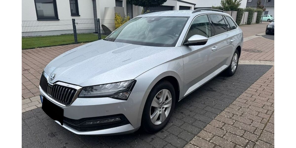 Skoda Superb 134.000 km 17.900 &euro; Karlsruhe 76189