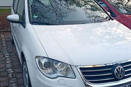 VW Touran 343.000 km 3.900 &euro; Karlsruhe 76139