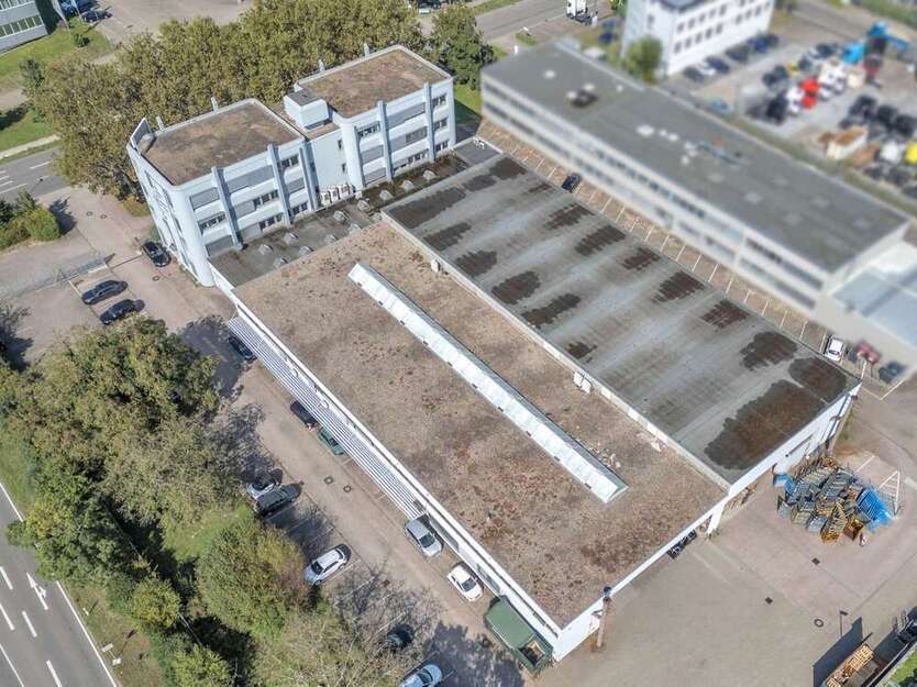 Halle in Karlsruhe 5.135.000 € 2582 m²