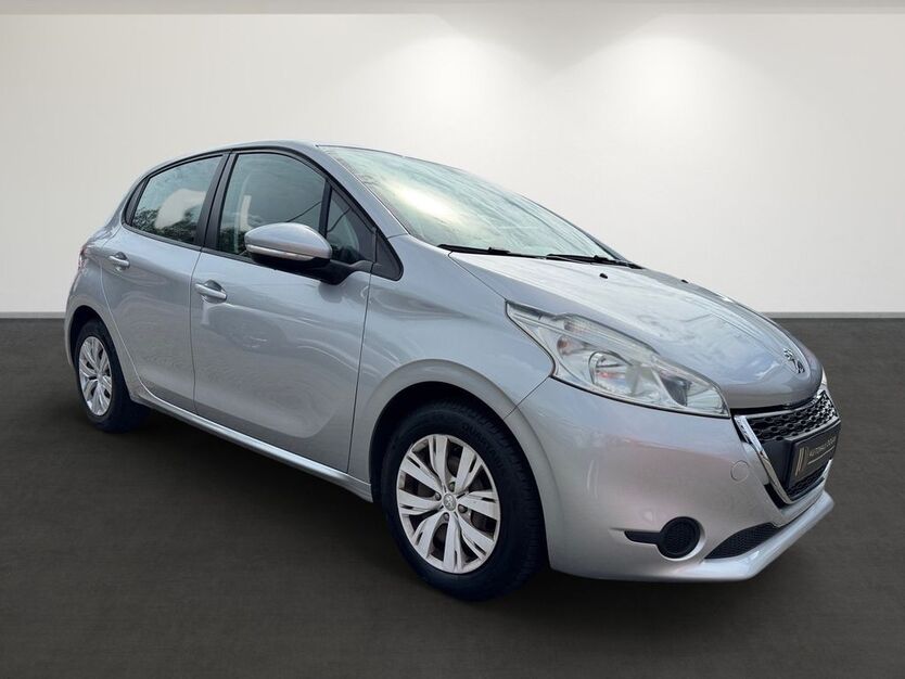 Peugeot 208 69.999 km 6.890 € Rastatt 76437