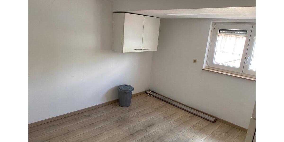 Etagenwohnung Straubenhardt - 4 Zimmer, 85 m&sup2;, 650&euro; | Angebot:26411690