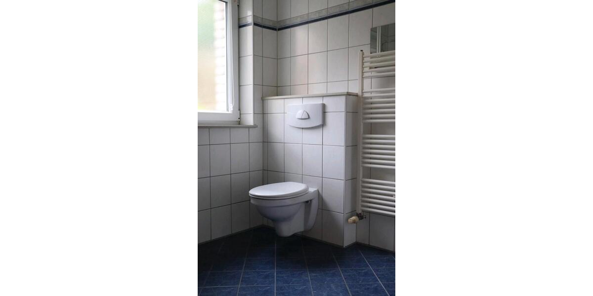 Geräumige 2-Zimmer-Wohnung mit EBK und Terrasse in Kraichtal 2 zimmer