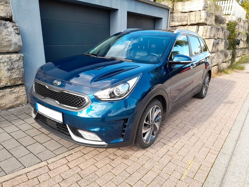 Kia Niro 116.000 km 13.300 € Ubstadt-Weiher 76698