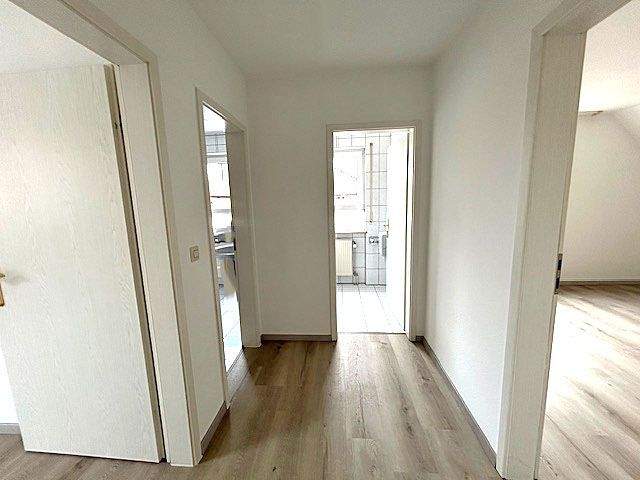 Etagenwohnung Birkenfeld - 4 Zimmer, 110 m&sup2;, 1.100&euro; | Angebot:25668671