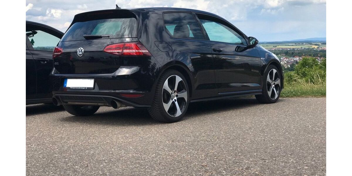 VW Golf 132.200 km 13.800 &euro; Kraichtal 76703