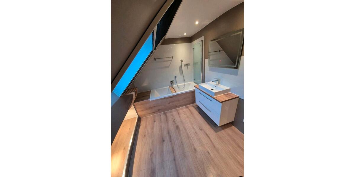 Einfamilienhaus Kämpfelbach - 8 Zimmer, 186 m&sup2;, 539.000&euro; | Angebot:24819833