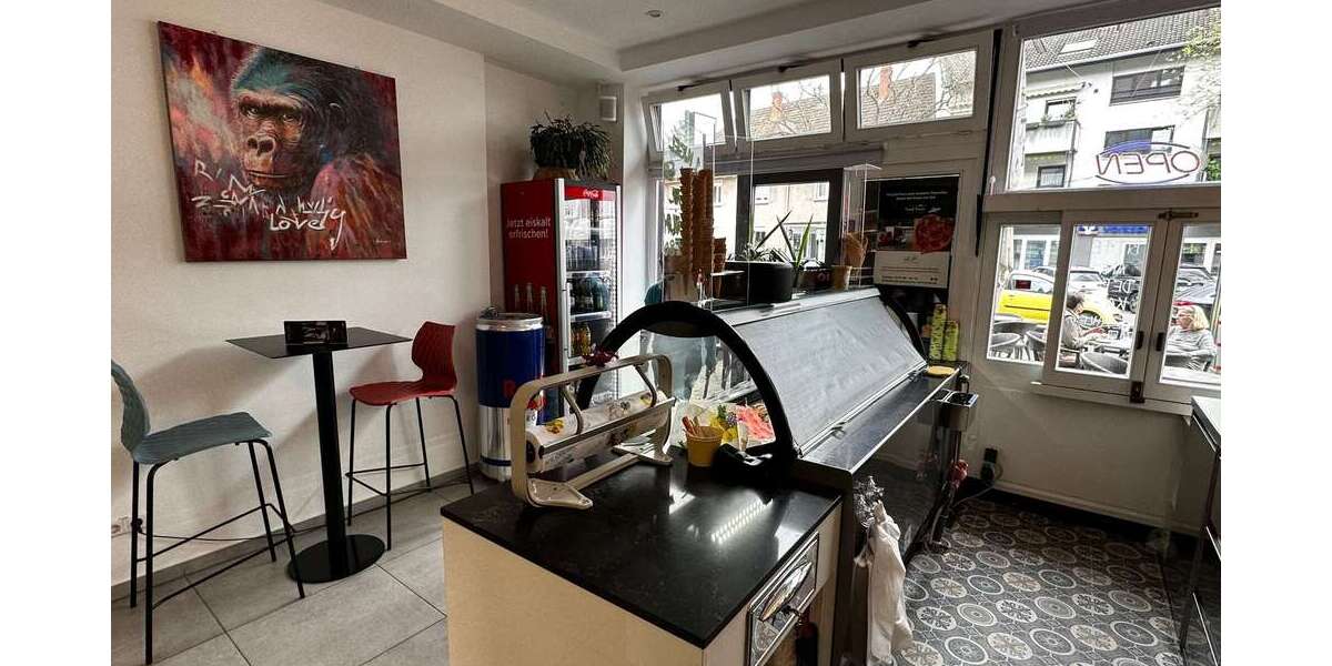 Eiscafé mit großer Terrasse in guter Lage zimmer