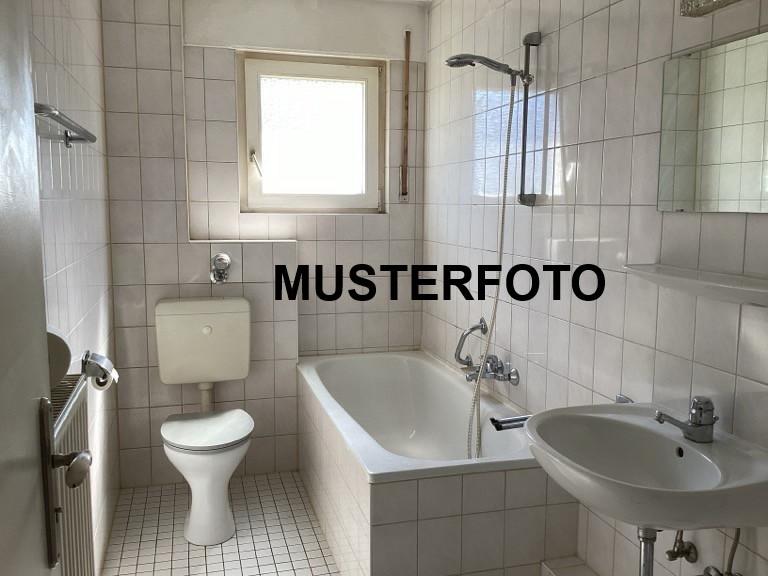 Etagenwohnung Eggenstein-Leopoldshafen Leopoldshafen - 3 Zimmer, 80 m&sup2;, 610&euro; | Angebot:25536454