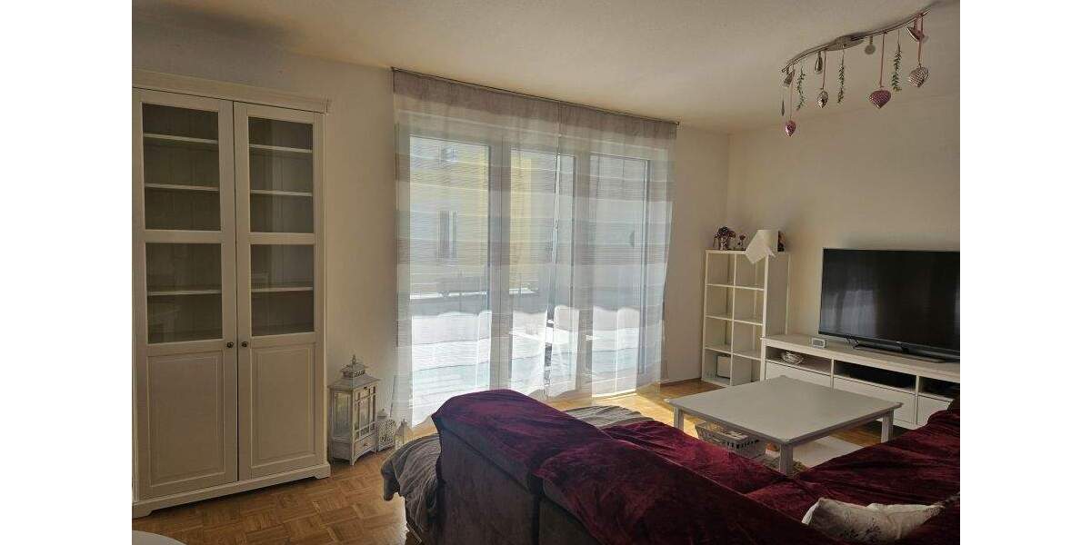 Etagenwohnung Rastatt - 3 Zimmer, 93 m&sup2;, 1.100&euro; | Angebot:25691559