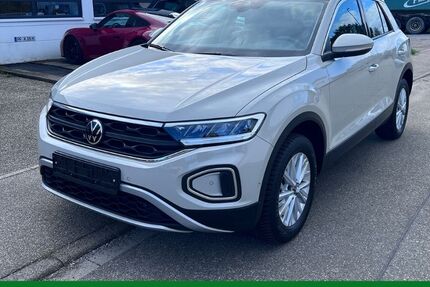 VW T-Roc 29.850 km 26.180 € Knittlingen 75438