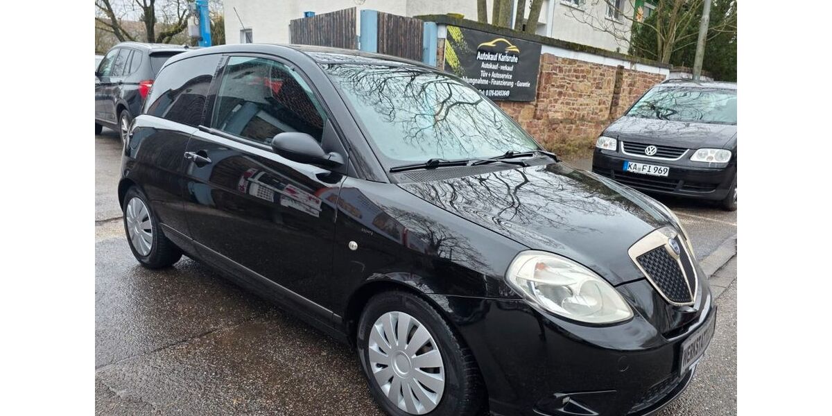 Lancia Ypsilon 169.700 km 2.299 &euro; Karlsruhe 76131