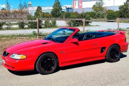 Ford Mustang 93.000 km 12.900 &euro; Rheinstetten 76287
