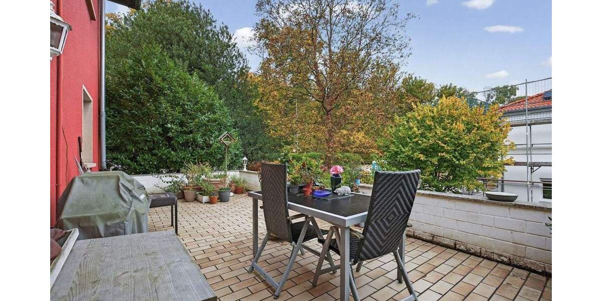 Seltene Gelegenheit: Dreifamilienhaus mit viel Platz und Potenzial in Ettlingen-Spessart 1 zimmer