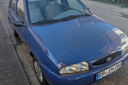Ford Fiesta 61.000 km 1.999 &euro; Römerberg 67354
