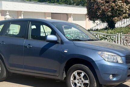 Toyota RAV 4 173.000 km 4.990 &euro; Hördt 76771