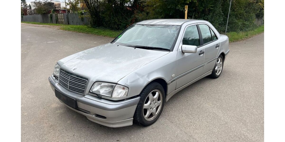 Mercedes-Benz C 240 200.000 km 1.999 &euro; Hördt 76771