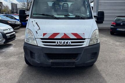 IVECO Andere 194.000 km 5.900 &euro; Landau 76829