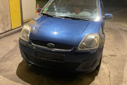 Ford Fiesta 137.000 km 2.200 € mühlacker 75417