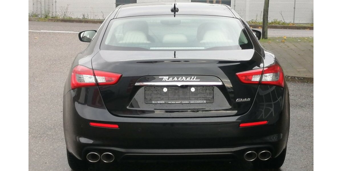 Maserati Ghibli 3.0 D Leder Klimaautomatik Leder BI-XENON 39.000 km 39.899 &euro; Landau 76829