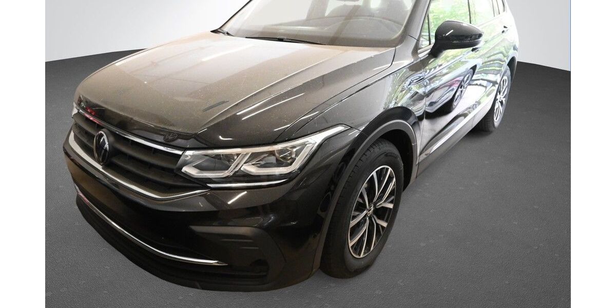 VW Tiguan 38.000 km 37.880 € Karlsruhe 76131