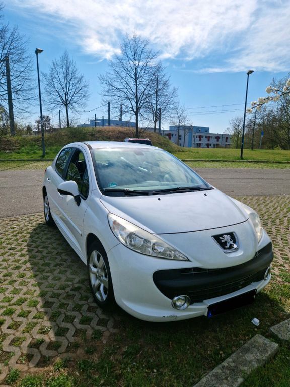 Peugeot 207 174.433 km 2.900 € Karlsruhe 76139
