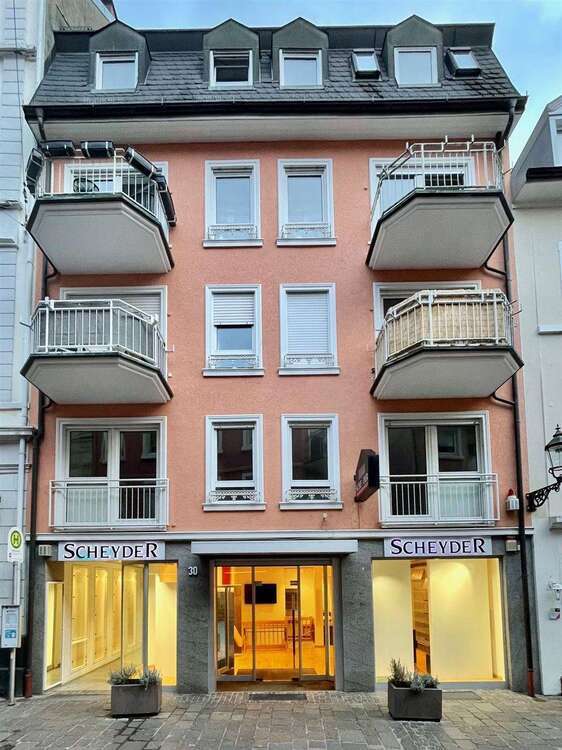 Einzelhandel in Baden-Baden 4.850 € 167 m²