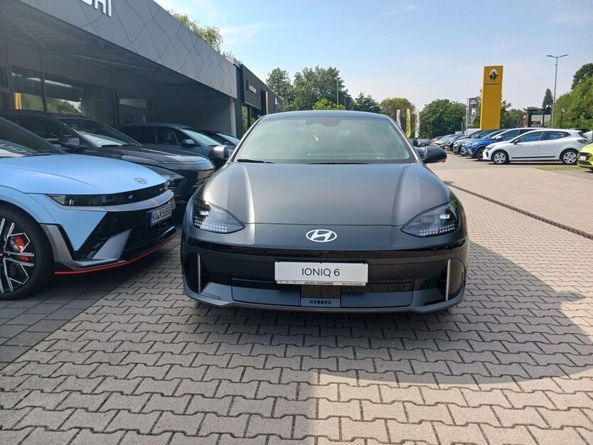 IONIQ 6