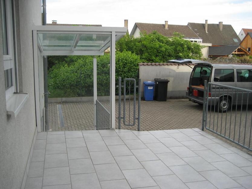 *** Großzügige 4-Zi.-Mietwohnung in Karlsdorf *** 4 zimmer